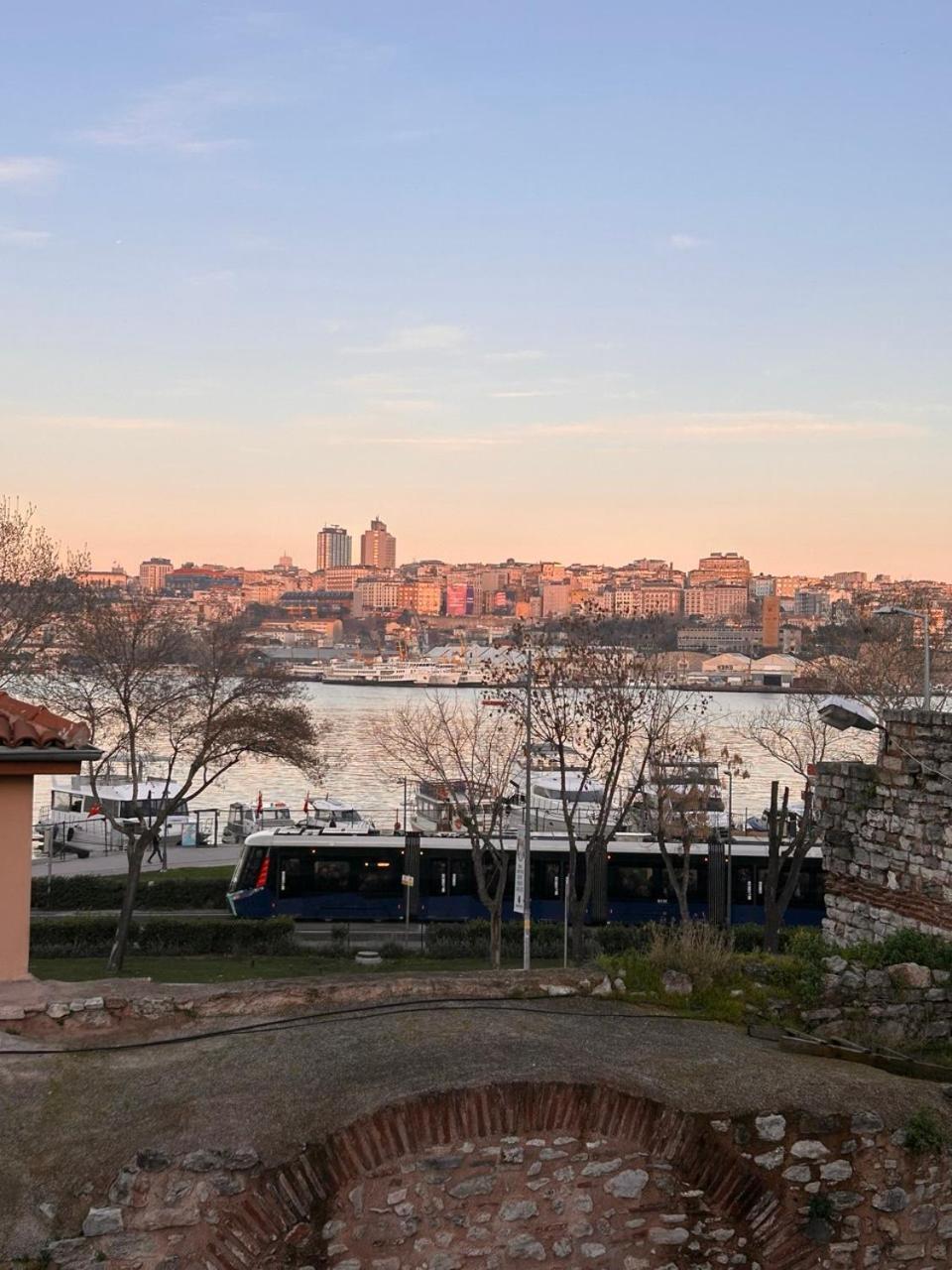 Gen Plus Istanbul Exterior foto